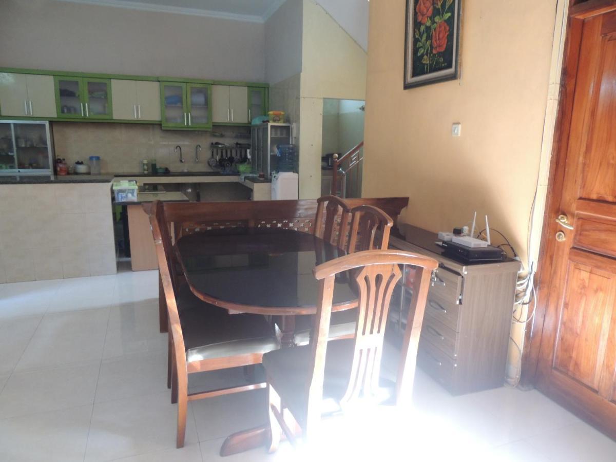Shabrina Homestay Syariah Kalasan Ngoại thất bức ảnh